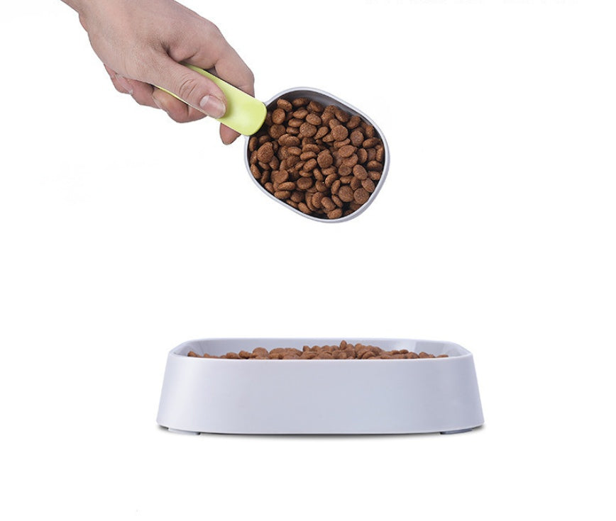 Pet food scoop